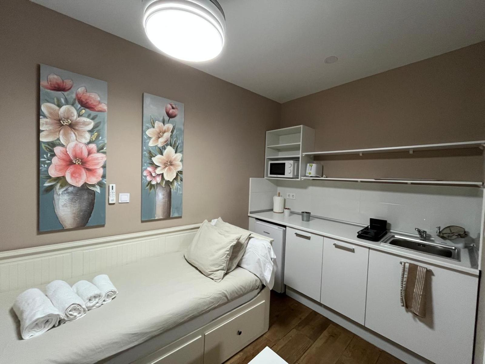 Palacete De La Almudayna Guest house 2*